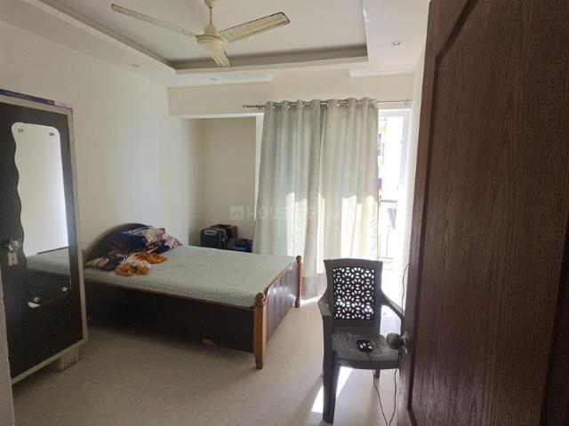 3 BHK Apartment in Bamheta Village for rent Ghaziabad. The reference number is 21334778