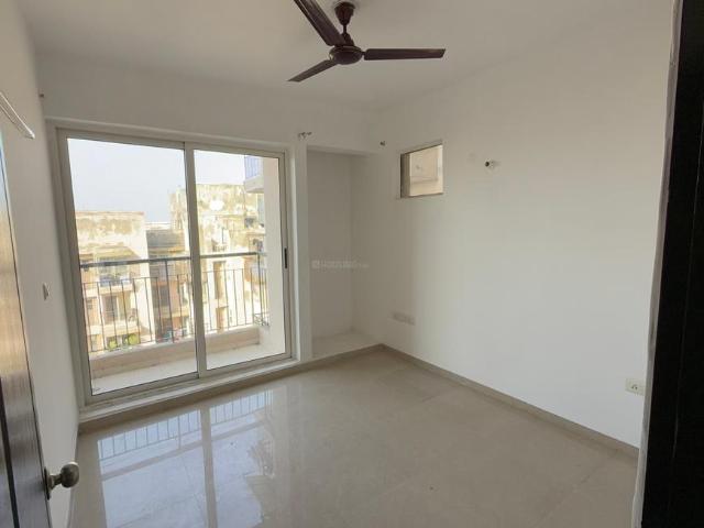3 BHK Apartment in Bamheta Village for resale Ghaziabad. The reference number is 21141690