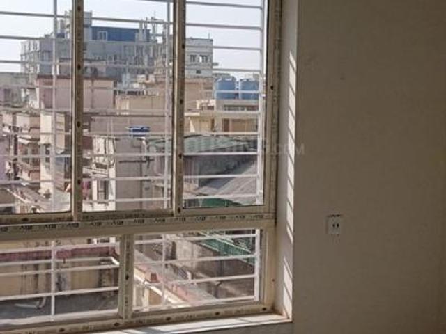 3 BHK Apartment in Bangur Avenue for resale Kolkata. The reference number is 19790723