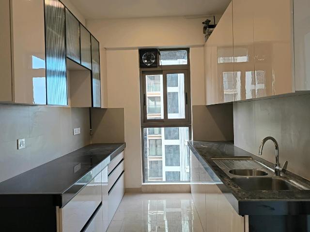 3 BHK Apartment in Bandra East for rent Mumbai. The reference number is 19207887