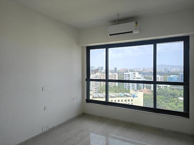 3 BHK Apartment in Bandra East for rent Mumbai. The reference number is 20441965