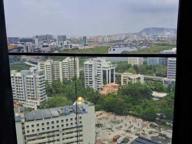 3 BHK Apartment in Bandra East for rent Mumbai. The reference number is 20569326