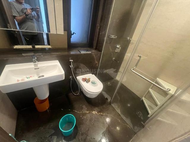 3 BHK Apartment in Bandra East for rent Mumbai. The reference number is 21120221