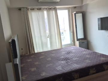 3 BHK Apartment in Bandra East for resale Mumbai. The reference number is 17620499