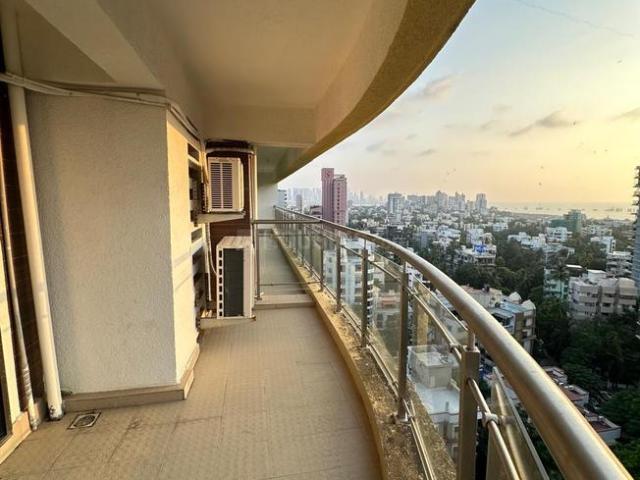 3 BHK Apartment in Bandra West for rent Mumbai. The reference number is 19423893