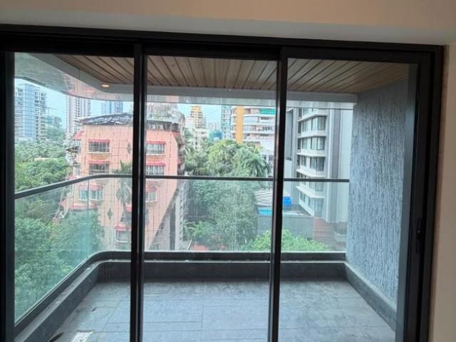 3 BHK Apartment in Bandra West for rent Mumbai. The reference number is 20988283