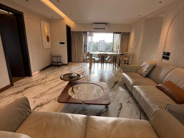 3 BHK Apartment in Bandra West for rent Mumbai. The reference number is 21191438