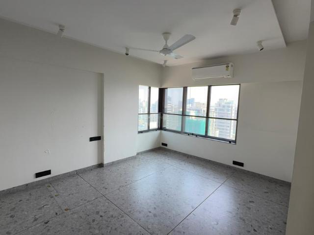 3 BHK Apartment in Bandra West for rent Mumbai. The reference number is 21318431