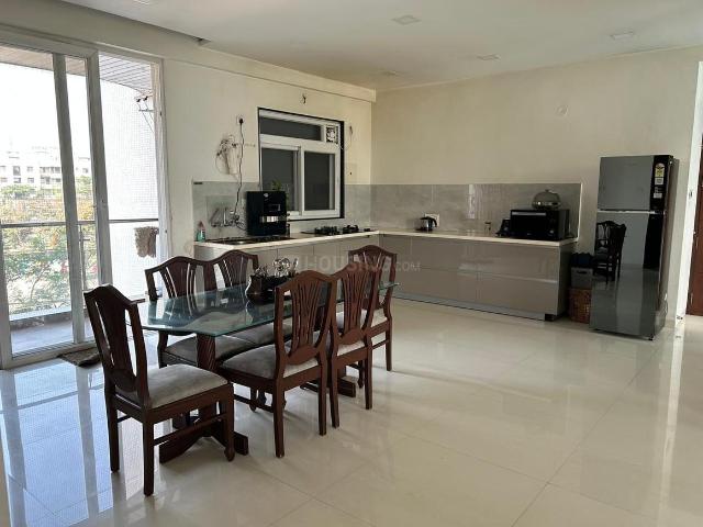 3 BHK Apartment in Baner for rent Pune. The reference number is 20400744