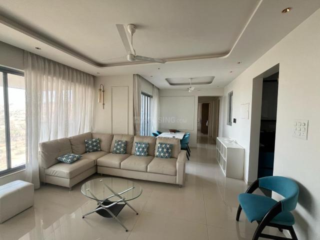 3 BHK Apartment in Baner for rent Pune. The reference number is 20911557