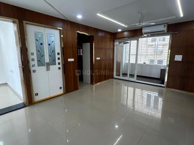 3 BHK Apartment in Banjara Hills for rent Hyderabad. The reference number is 21371094