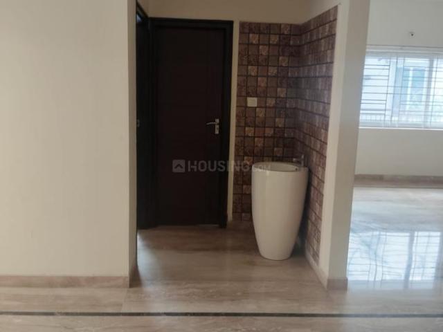 3 BHK Apartment in Banjara Hills for resale Hyderabad. The reference number is 21313931