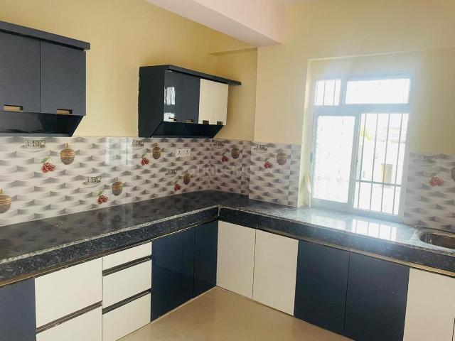 3 BHK Apartment in Bariatu for resale Ranchi. The reference number is 21165376