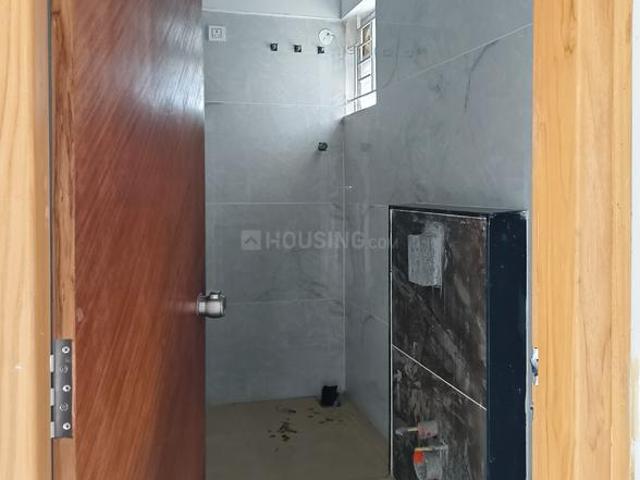 3 BHK Apartment in Basaveshwara Nagar for resale Bengaluru. The reference number is 20850094