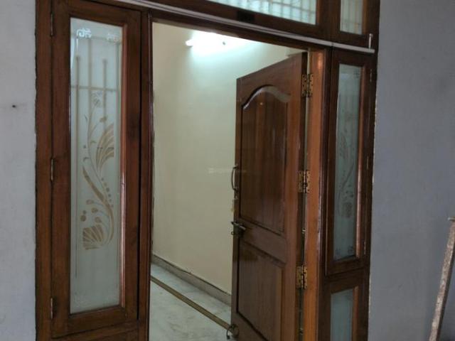 3 BHK Apartment in Basheer Bagh for rent Hyderabad. The reference number is 20566801