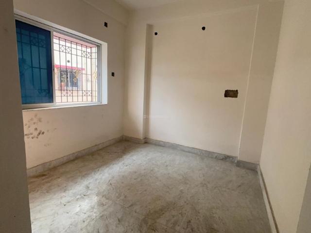 3 BHK Apartment in Behala for resale Kolkata. The reference number is 21286512