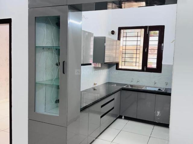 3 BHK Apartment in Bhabat for resale Zirakpur. The reference number is 21022360