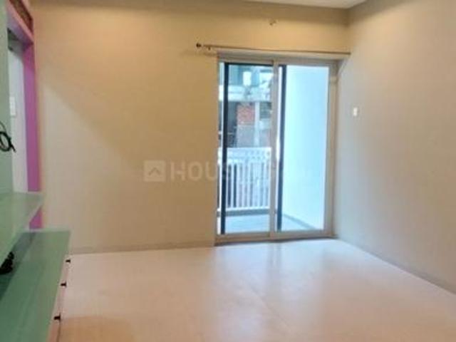 3 BHK Apartment in Bharatnagar for rent Nagpur. The reference number is 18475875