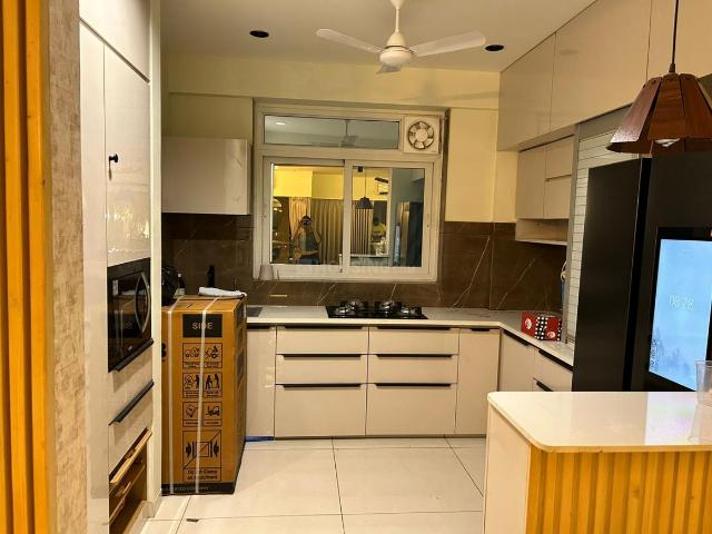 3 BHK Apartment in Bhayli for rent Vadodara. The reference number is 19955664