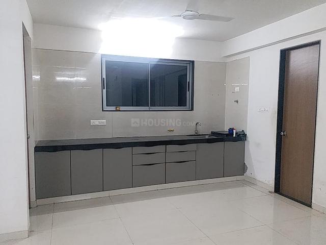3 BHK Apartment in Bhimrad for rent Surat. The reference number is 19937733
