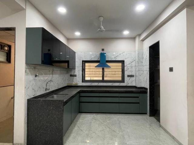 3 BHK Apartment in Bhimrad for rent Surat. The reference number is 20444376