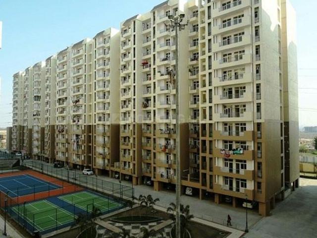 3 BHK Apartment in Bhopura for rent Ghaziabad. The reference number is 20681605