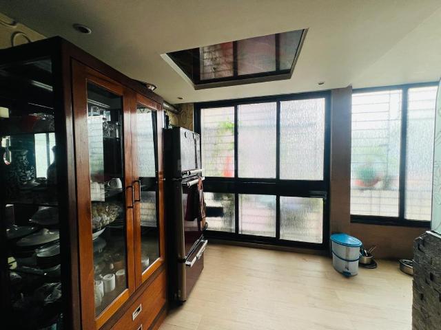 3 BHK Apartment in Bhowanipore for rent Kolkata. The reference number is 19626108