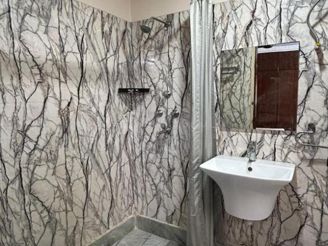 3 BHK Apartment in Bhowanipore for rent Kolkata. The reference number is 21327831
