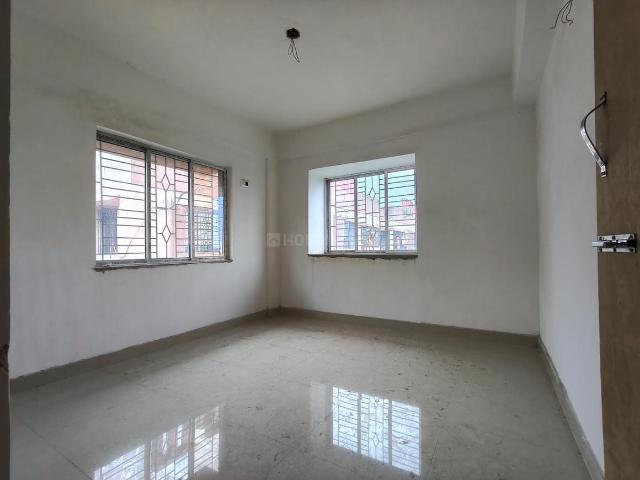 3 BHK Apartment in Birati for resale Kolkata. The reference number is 21167317