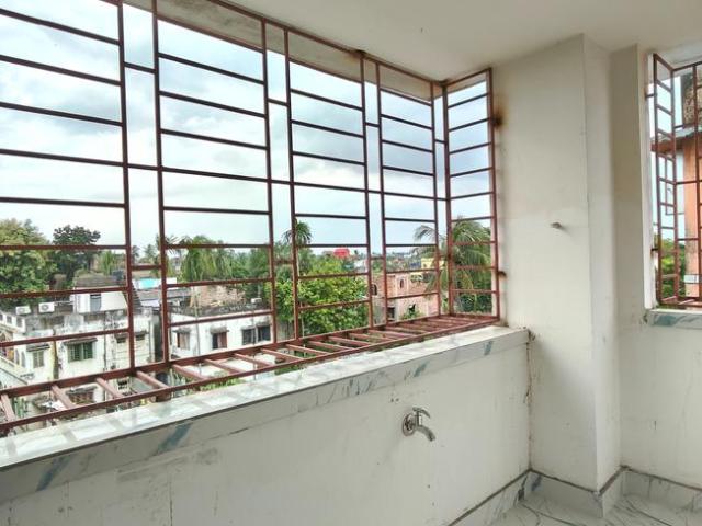 3 BHK Apartment in Birati for resale Kolkata. The reference number is 21188586