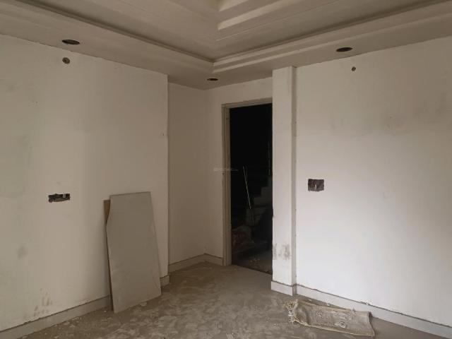 3 BHK Apartment in Burari for resale New Delhi. The reference number is 18502425