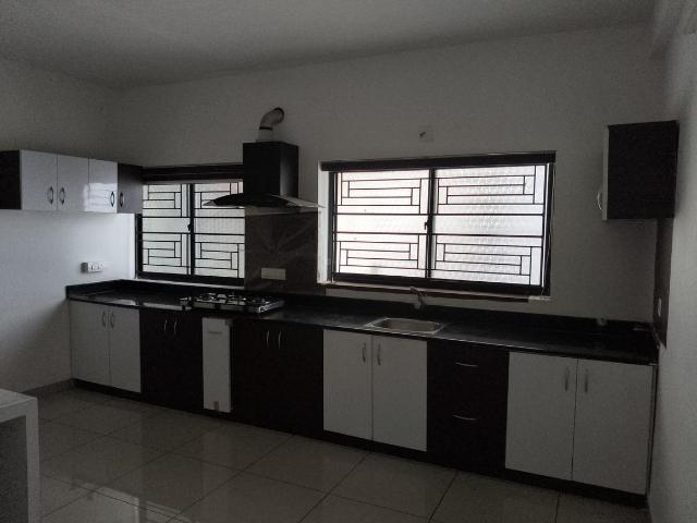 3 BHK Apartment in Burnacherry for rent Kannur. The reference number is 18341748