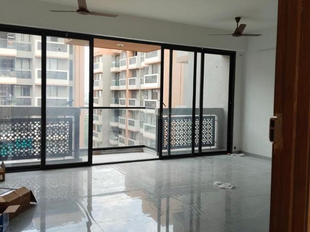 3 BHK Apartment in Gota for rent Ahmedabad. The reference number is 21042210