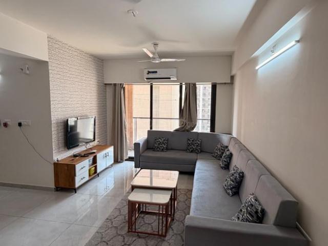 3 BHK Apartment in Gota for rent Ahmedabad. The reference number is 21347293