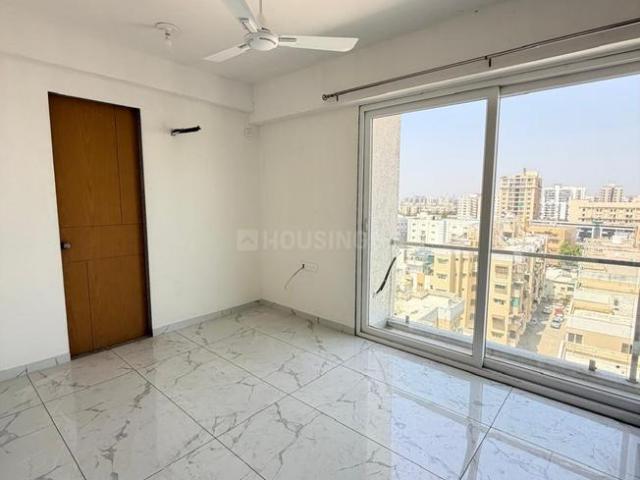 3 BHK Apartment in Gotri for rent Vadodara. The reference number is 21056378