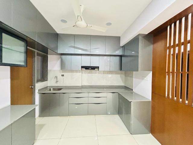 3 BHK Apartment in Gotri for rent Vadodara. The reference number is 21362162