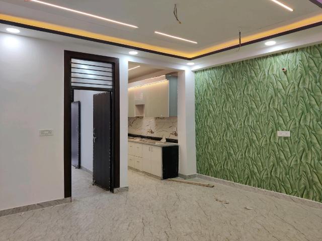 3 BHK Apartment in Govindpuram for resale Ghaziabad. The reference number is 16216061