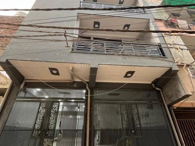 3 BHK Apartment in Govindpuram for resale Ghaziabad. The reference number is 19861600