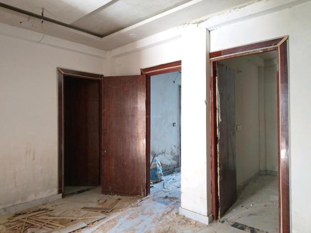 3 BHK Apartment in Govindpuram for resale Ghaziabad. The reference number is 21139846