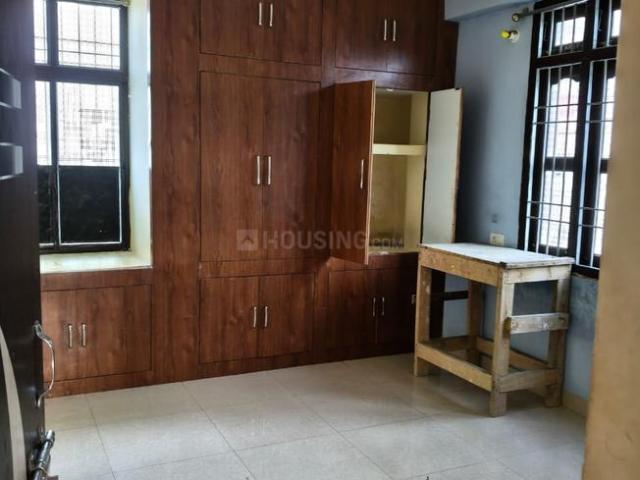 3 BHK Apartment in Gola Road for rent Patna. The reference number is 19575183