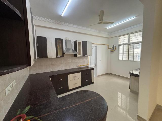 3 BHK Apartment in Gomti Nagar for rent Lucknow. The reference number is 20679732