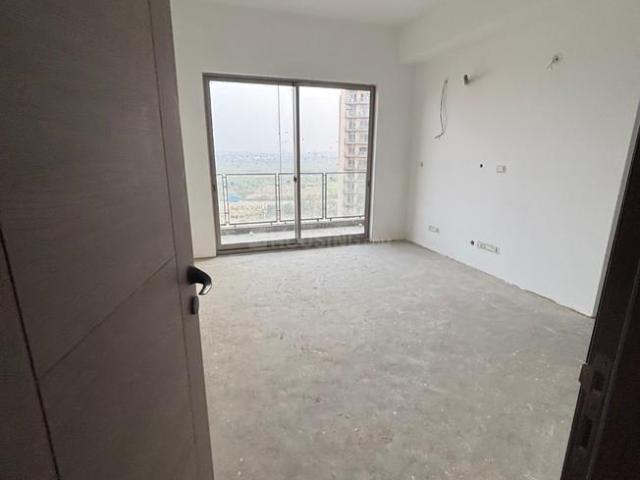 3 BHK Apartment in Gomti Nagar for resale Lucknow. The reference number is 19465421