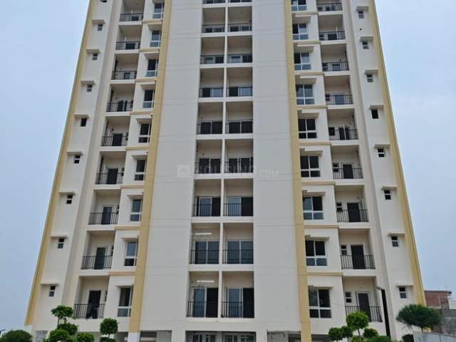 3 BHK Apartment in Gomti Nagar for resale Lucknow. The reference number is 19821860