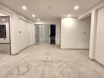 3 BHK Apartment in Gopalapuram for resale Chennai. The reference number is 20174532