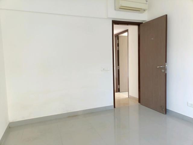 3 BHK Apartment in Goregaon East for rent Mumbai. The reference number is 14047642