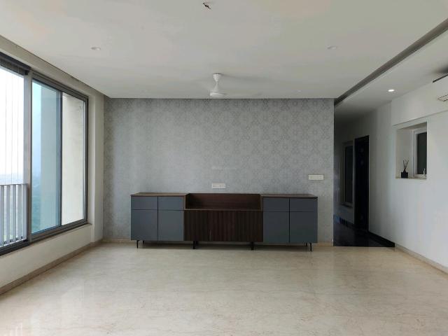 3 BHK Apartment in Goregaon East for rent Mumbai. The reference number is 17588485