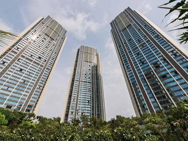 3 BHK Apartment in Goregaon East for rent Mumbai. The reference number is 21236197