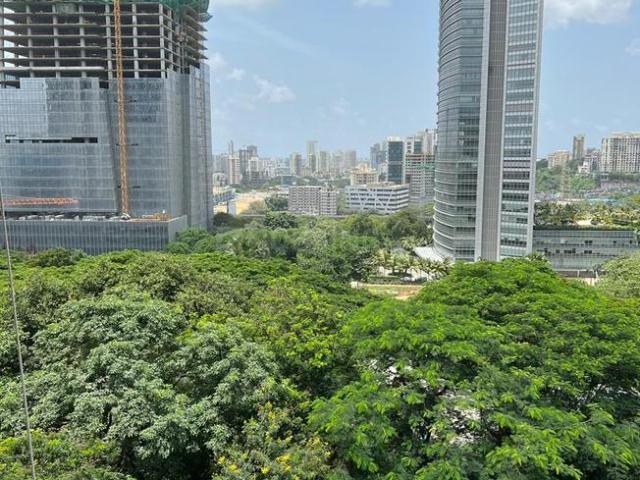 3 BHK Apartment in Goregaon East for resale Mumbai. The reference number is 21044382