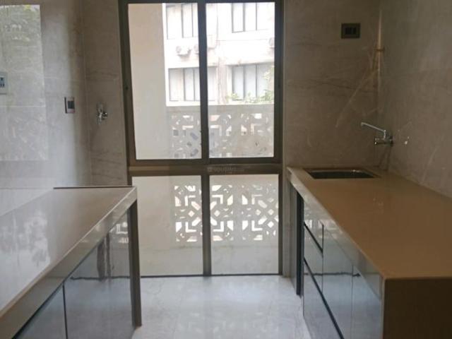 3 BHK Apartment in Goregaon West for rent Mumbai. The reference number is 19032428