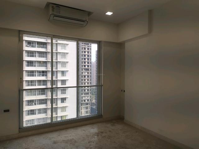 3 BHK Apartment in Goregaon West for rent Mumbai. The reference number is 19345557